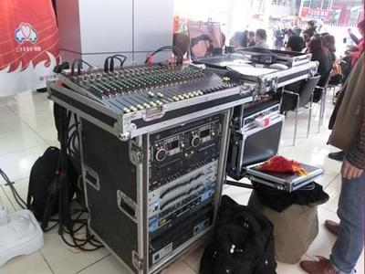 北京舞臺設備 點亮璀璨藝術天空的幕后力量